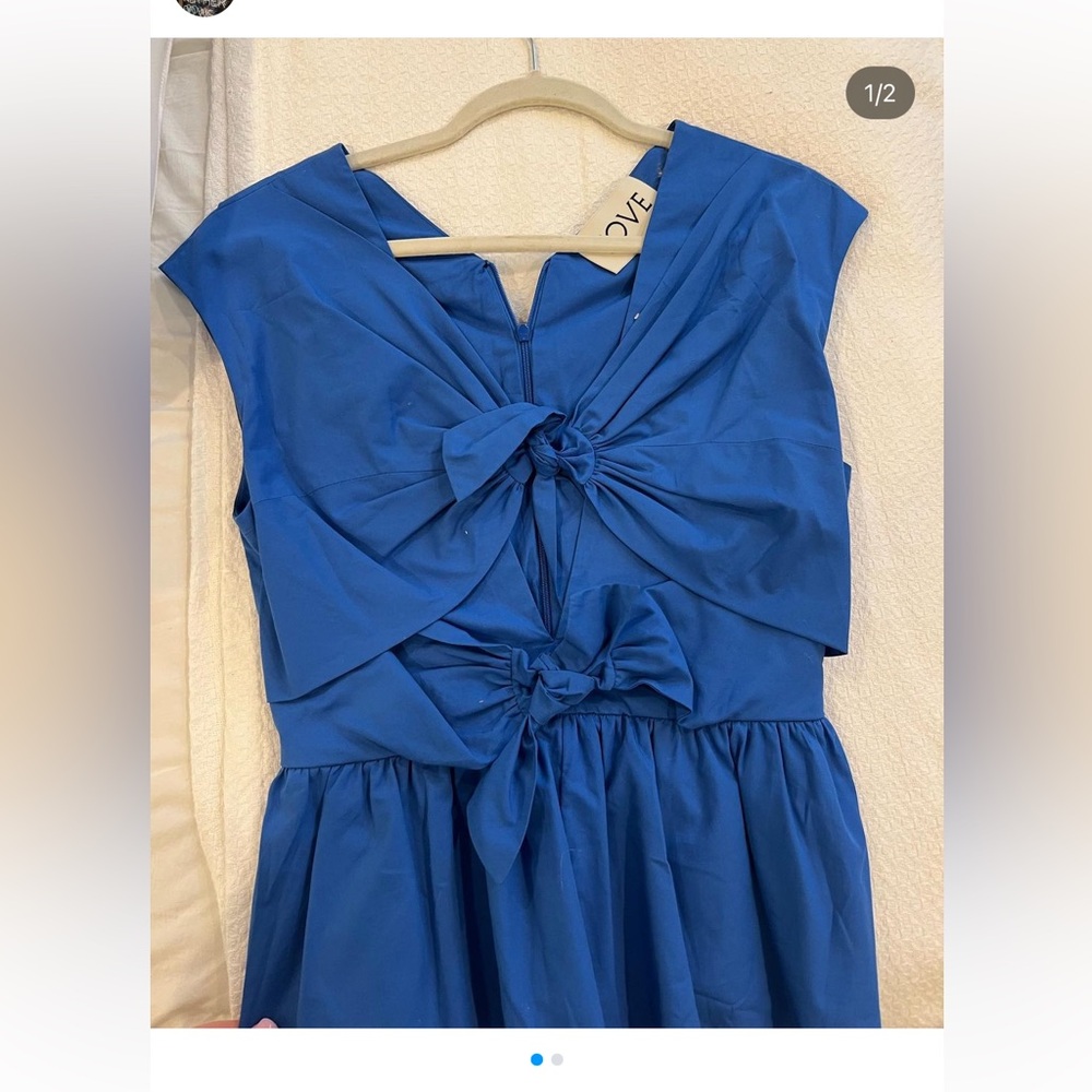 TOVE the label tie top